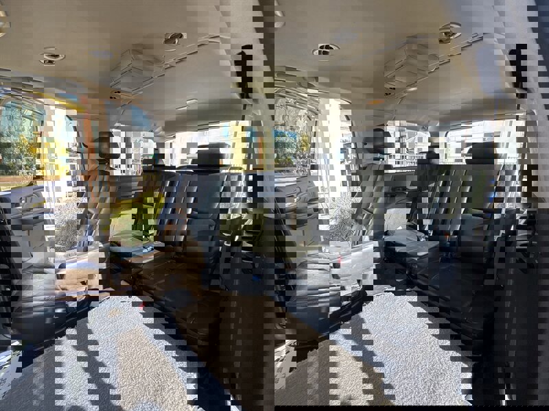 Used 2009 Cadillac Escalade ESV AWD image 18