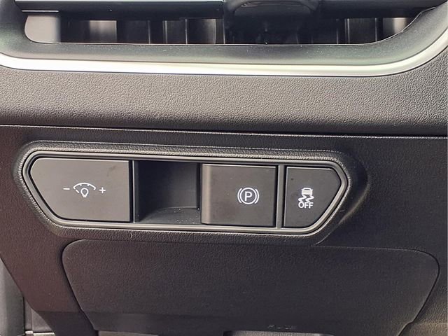 New 2025 Kia K4 LXS image 13