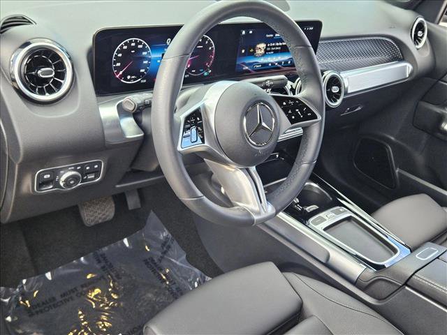 Used 2026 Mercedes-Benz GLB 250 image 10