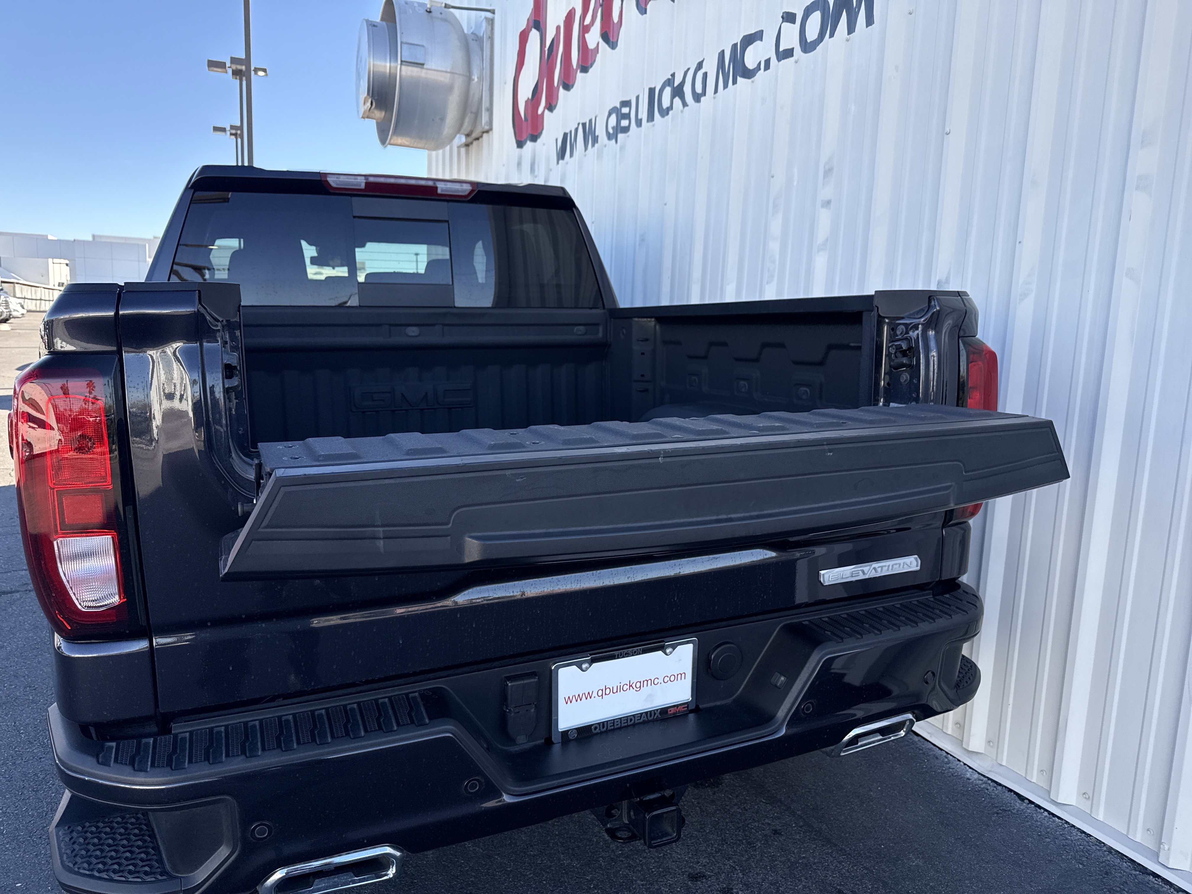 Used 2025 GMC Sierra 1500 Elevation image 15