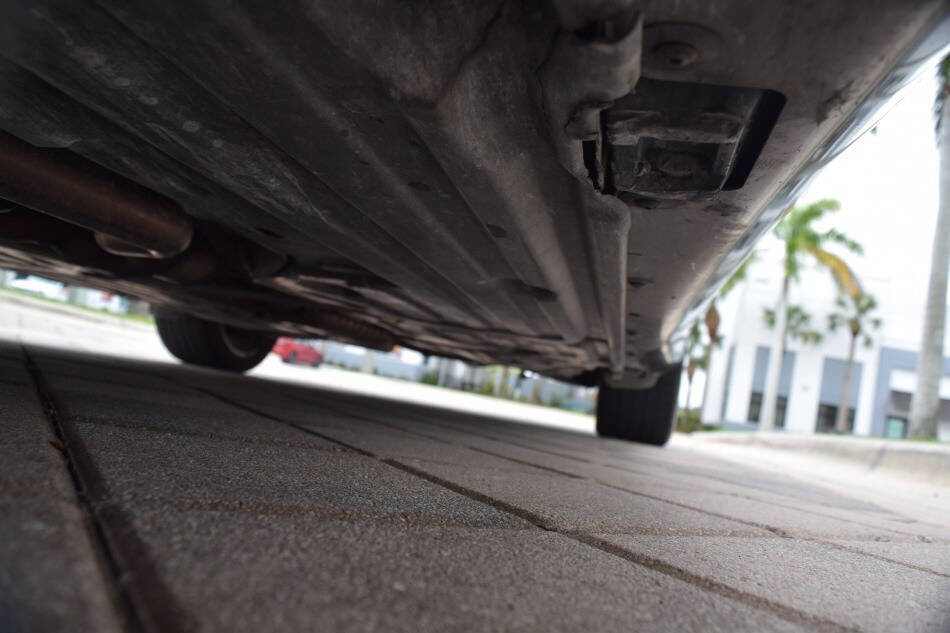 Used 2008 Mercedes-Benz E 350 4MATIC Sedan image 98