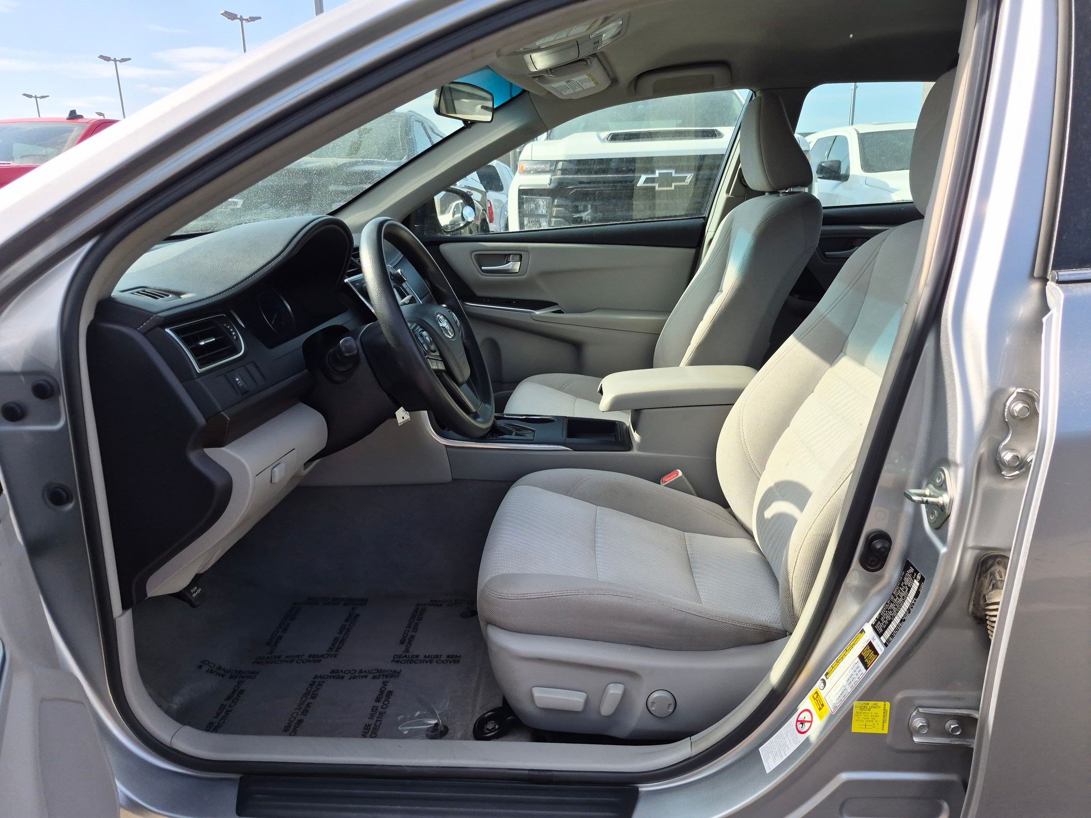 Used 2017 Toyota Camry LE FWD image 15