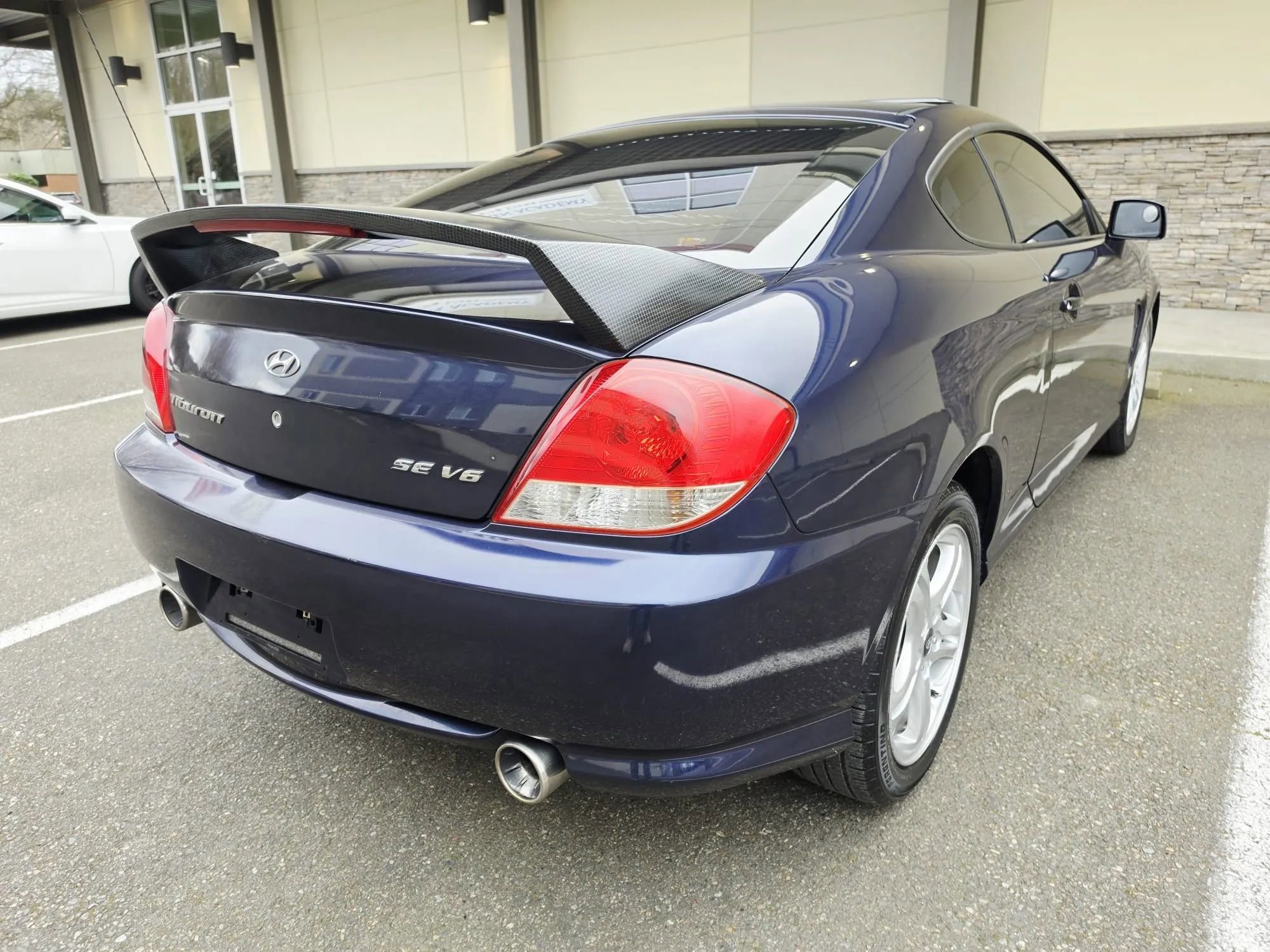Used 2006 Hyundai Tiburon SE image 5