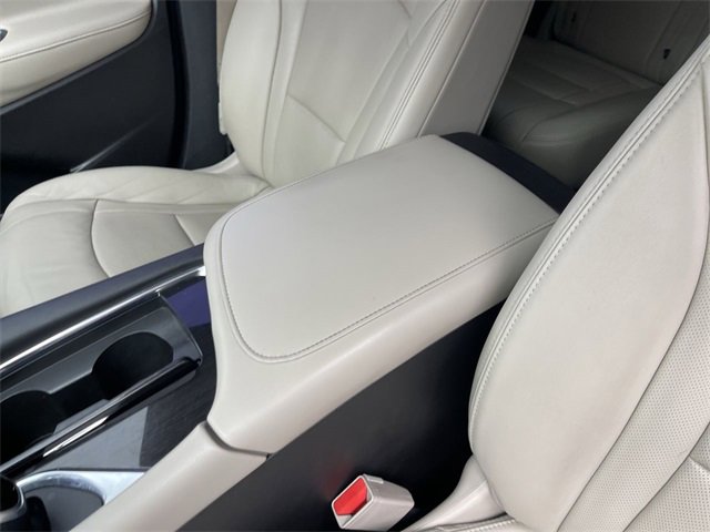 Used 2021 Buick Enclave Essence image 20