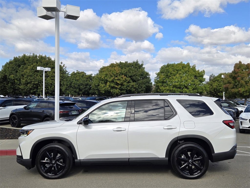 New 2025 Honda Pilot Black Edition image 7