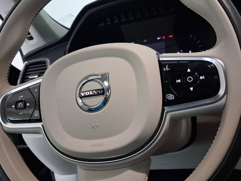 Certified 2025 Volvo XC90 B6 Plus w/ Protection Package Premier AWD/4WD image 36