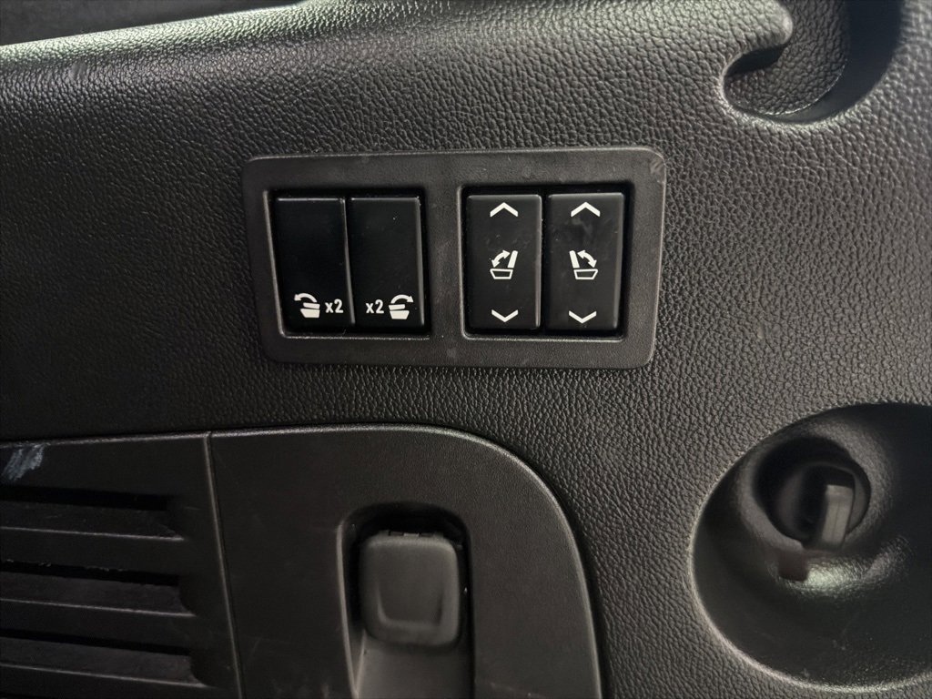 Used 2017 Chevrolet Suburban Premier image 43