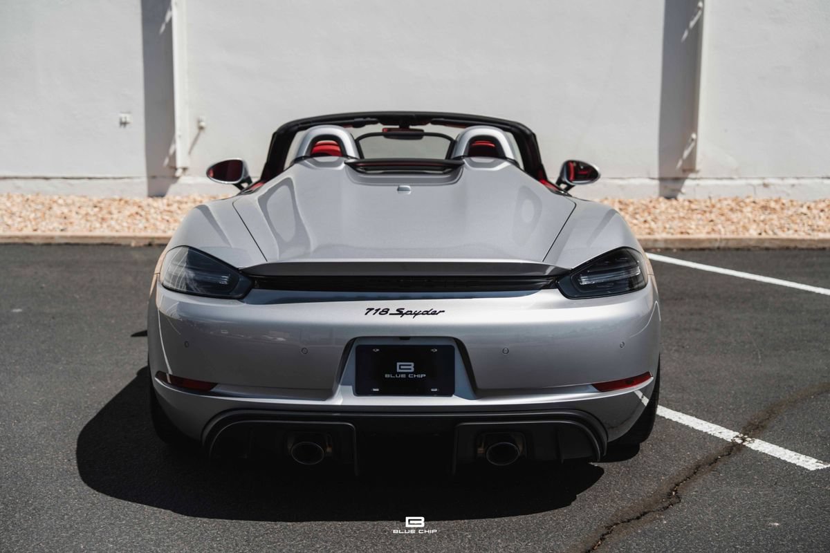 Used 2021 Porsche 718 Boxster Spyder RWD image 21