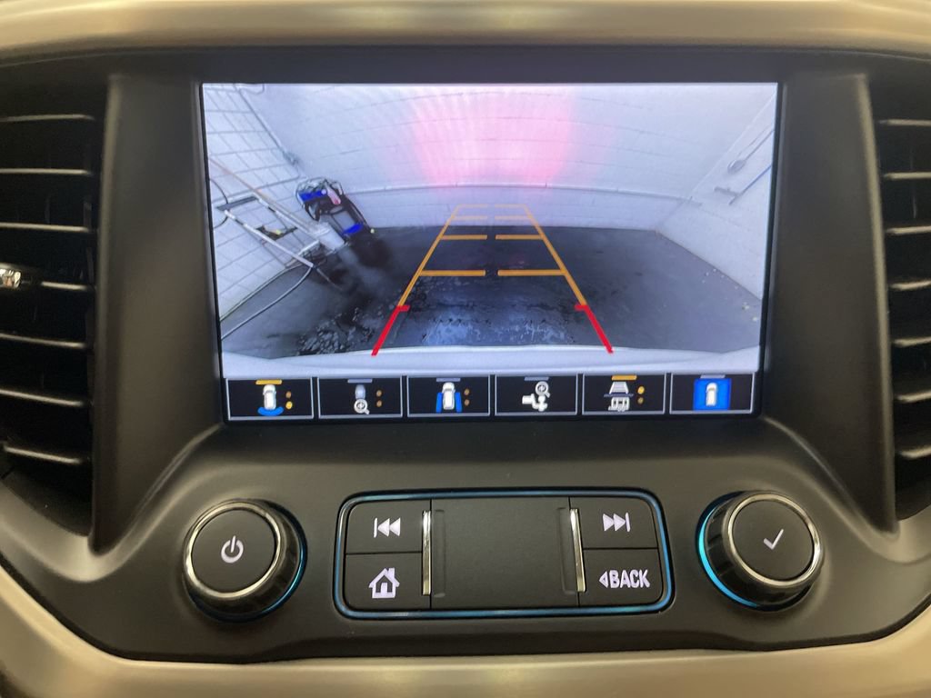 Used 2021 GMC Acadia Denali w/ Denali Technology Package FWD image 10
