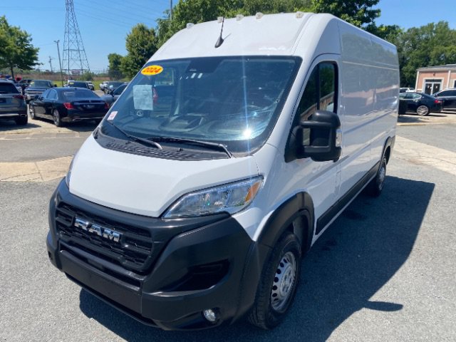 Used 2024 RAM ProMaster 2500 w/ Convenience Group FWD image 1