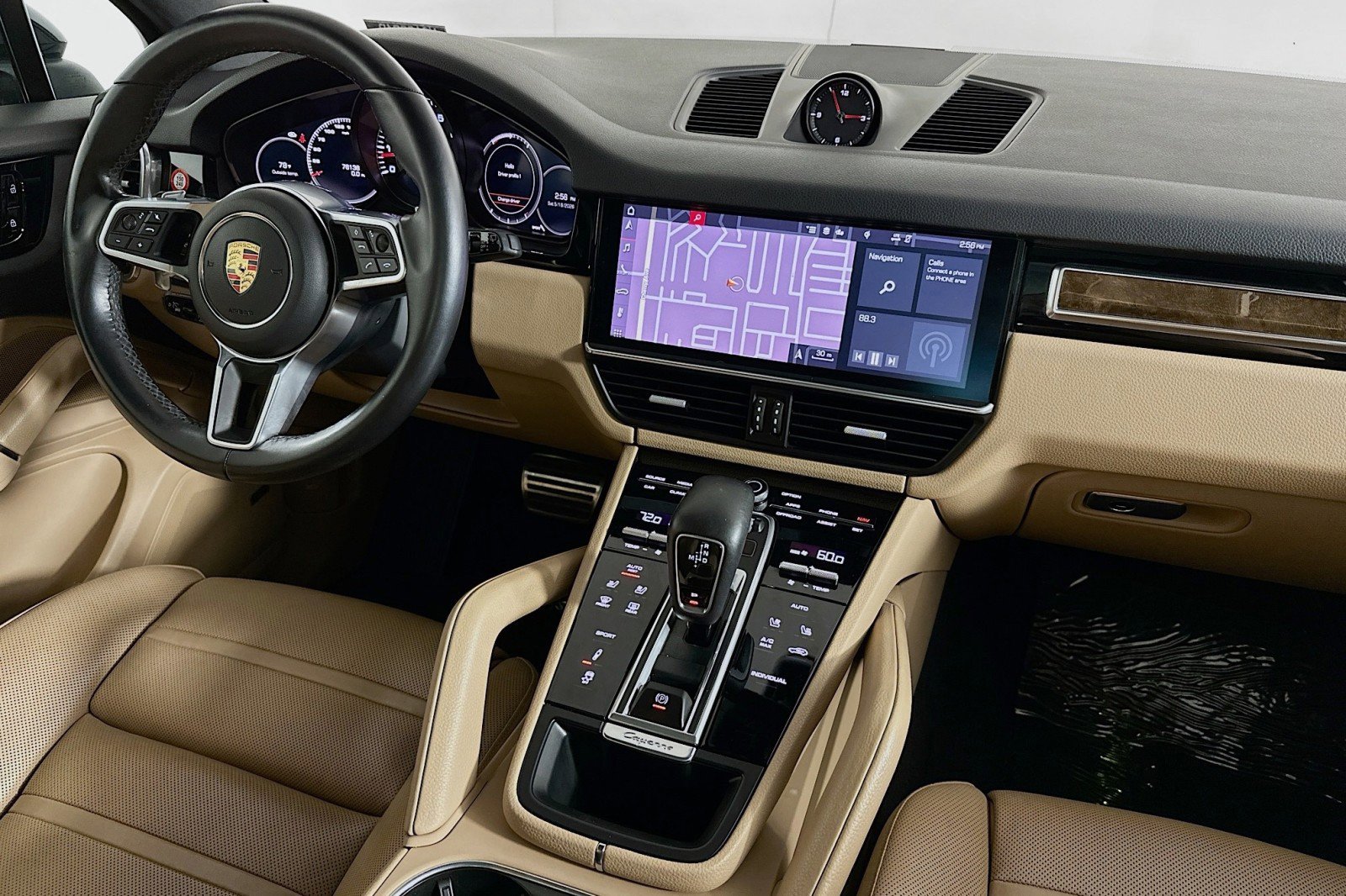 Used 2020 Porsche Cayenne S AWD/4WD image 6