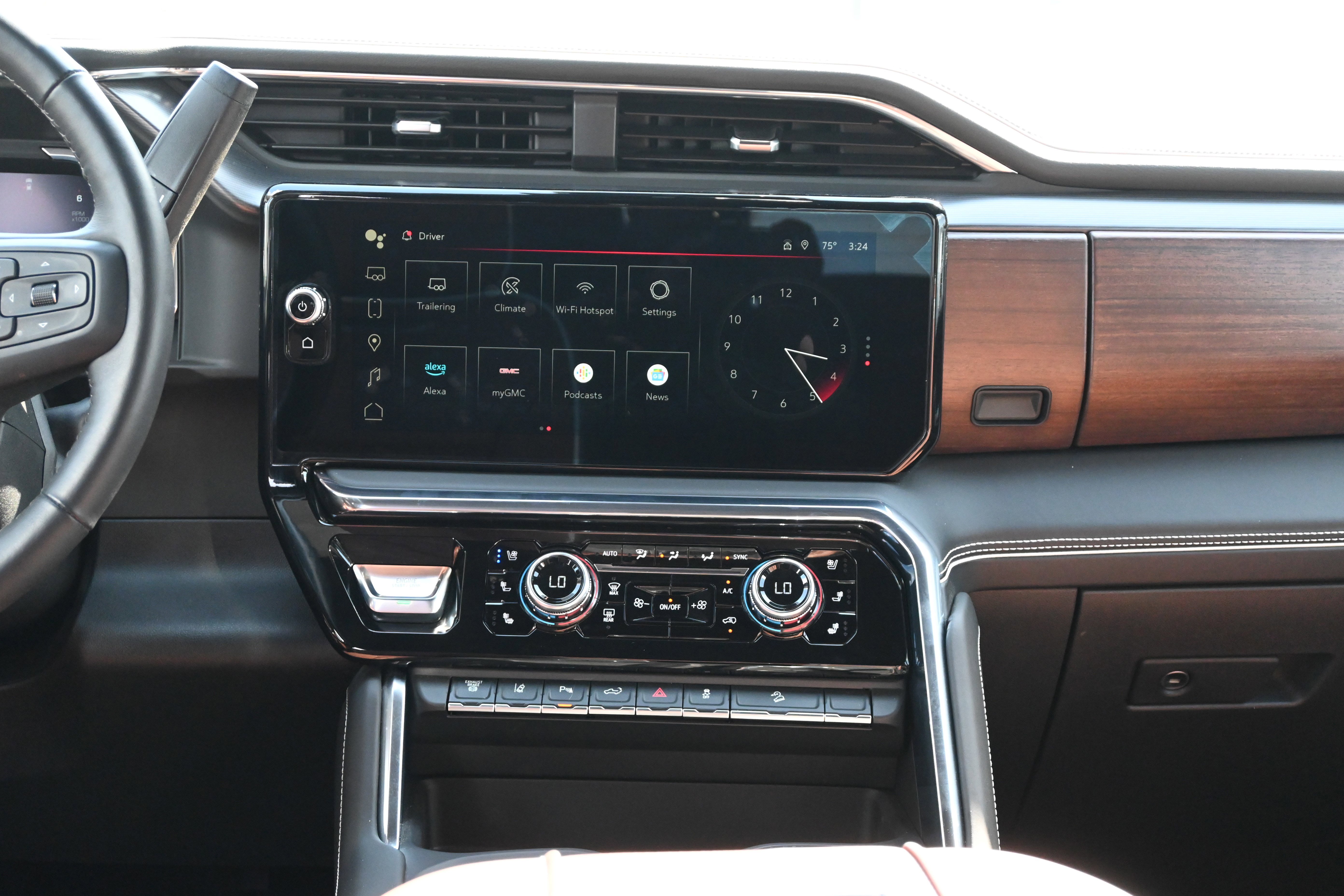 Used 2025 GMC Sierra 2500 Denali Ultimate image 33