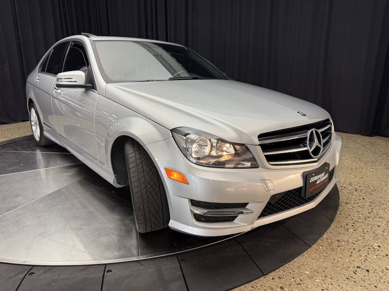 Used 2014 Mercedes-Benz C 300 4MATIC Sedan image 11