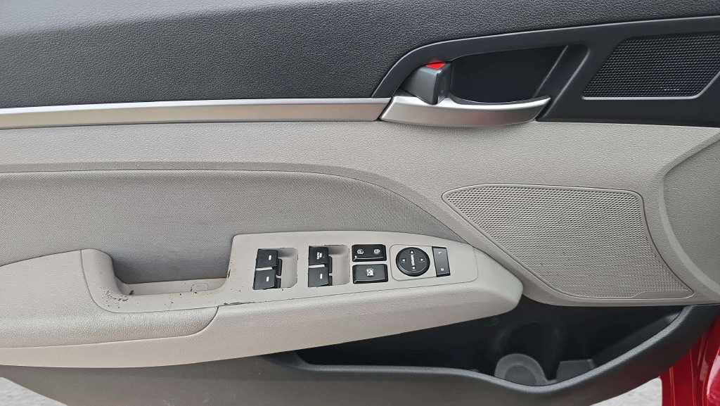Used 2020 Hyundai Elantra Value Edition FWD image 20