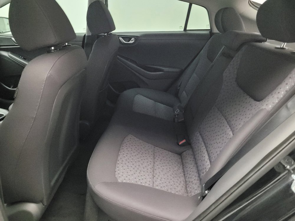 Used 2018 Hyundai Ioniq SEL image 18