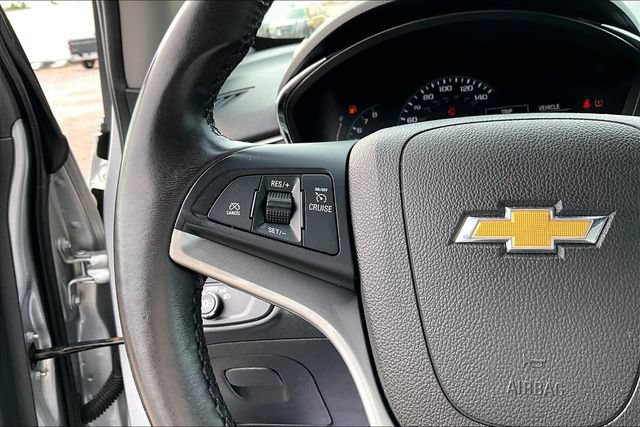 Used 2020 Chevrolet Trax LT w/ LT Convenience Package AWD/4WD image 18