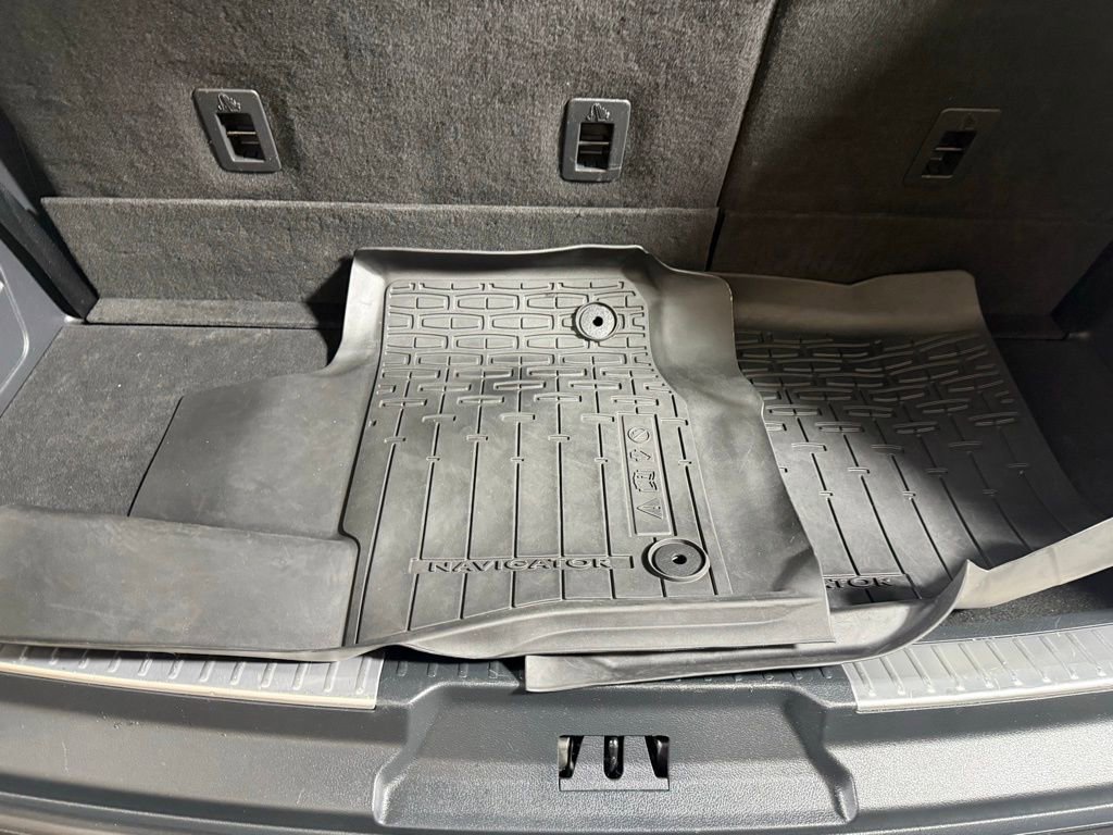 Certified 2023 Lincoln Navigator Reserve image 17