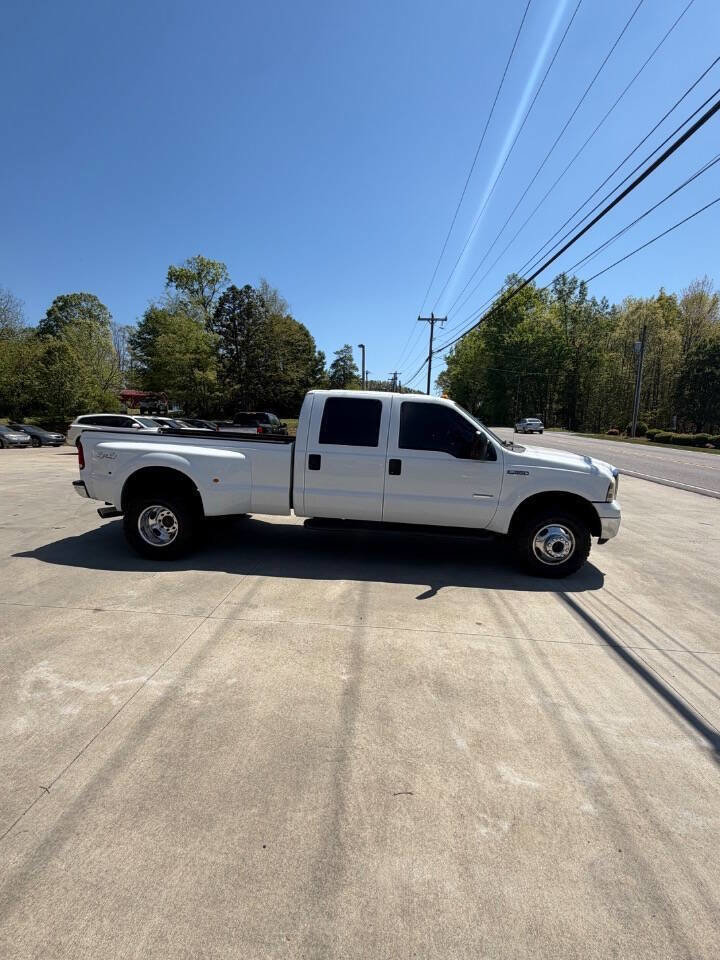 Used 2005 Ford F350 Lariat image 6