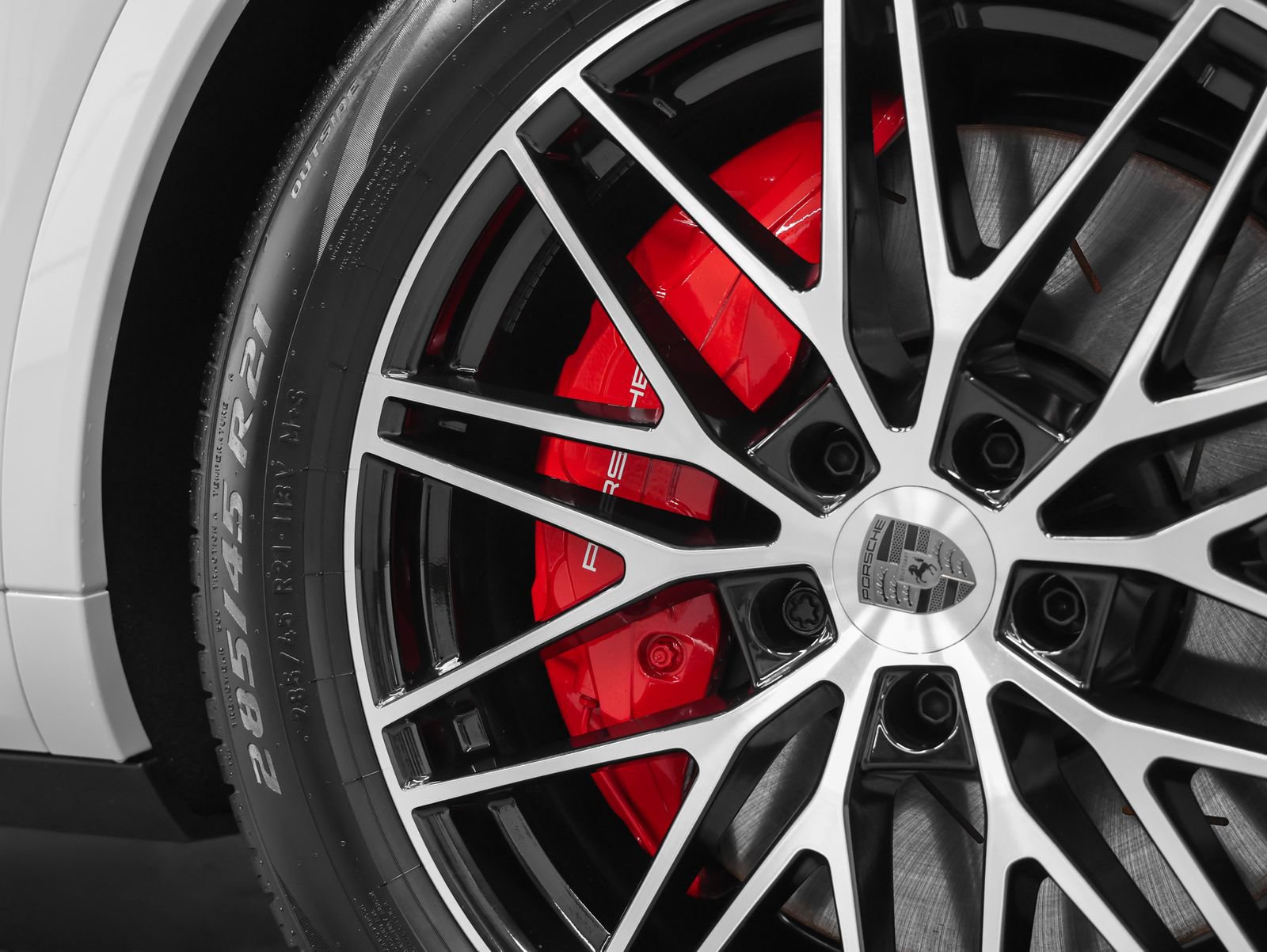 New 2026 Porsche Cayenne Turbo AWD/4WD image 18