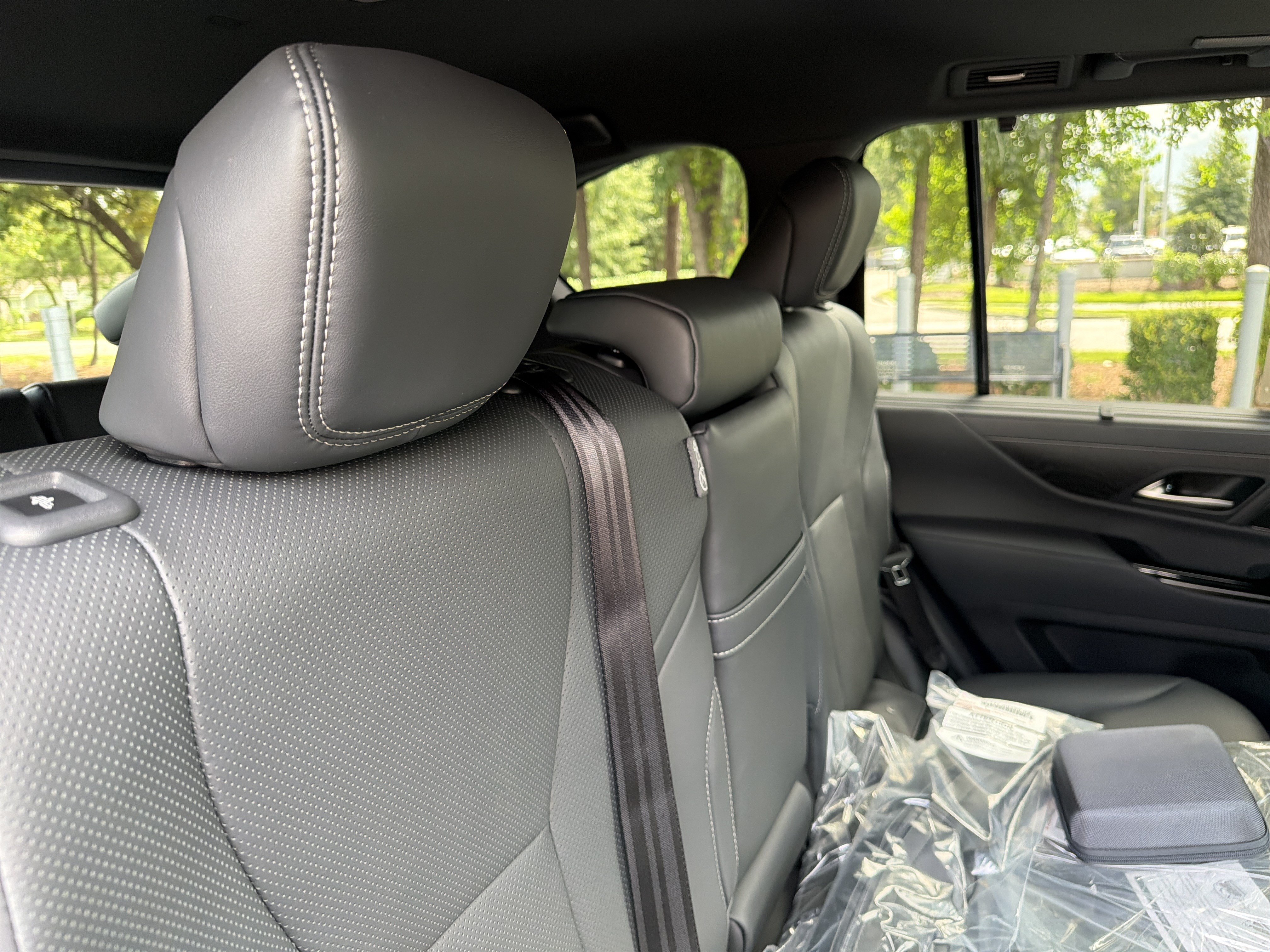 New 2026 Lexus LX 700h Luxury AWD/4WD image 29