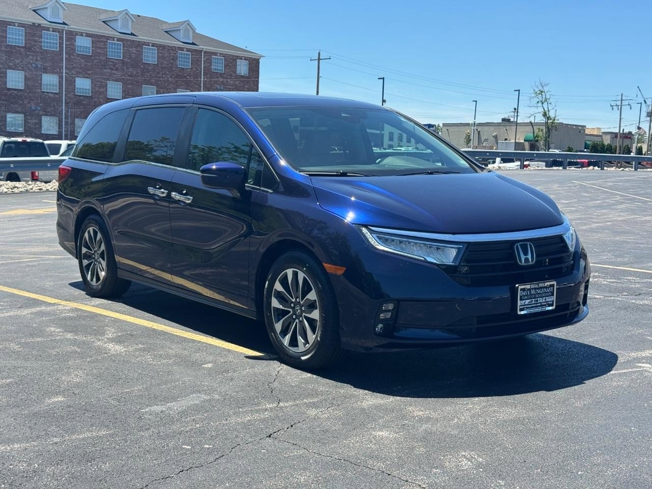 Certified 2023 Honda Odyssey EX-L image 2