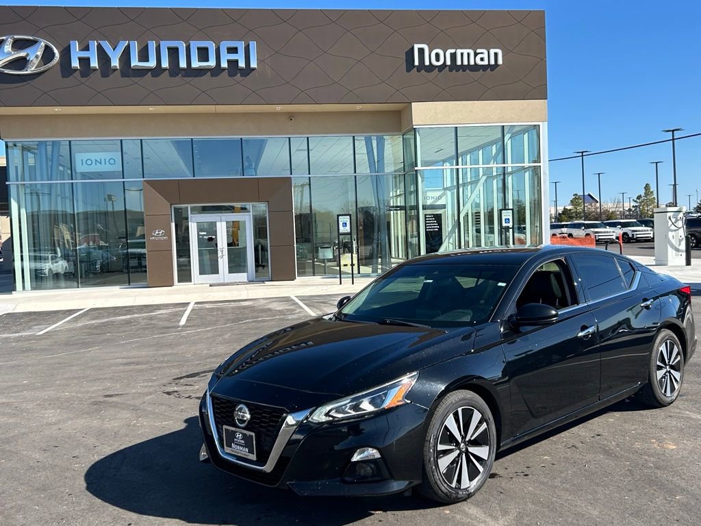 Used 2020 Nissan Altima 2.5 SL image 1
