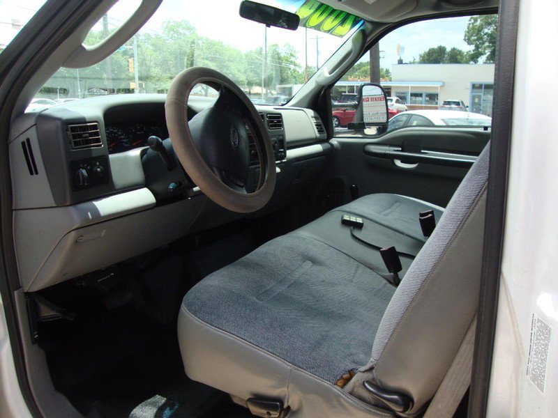 Used 2004 Ford F350 XL RWD image 7