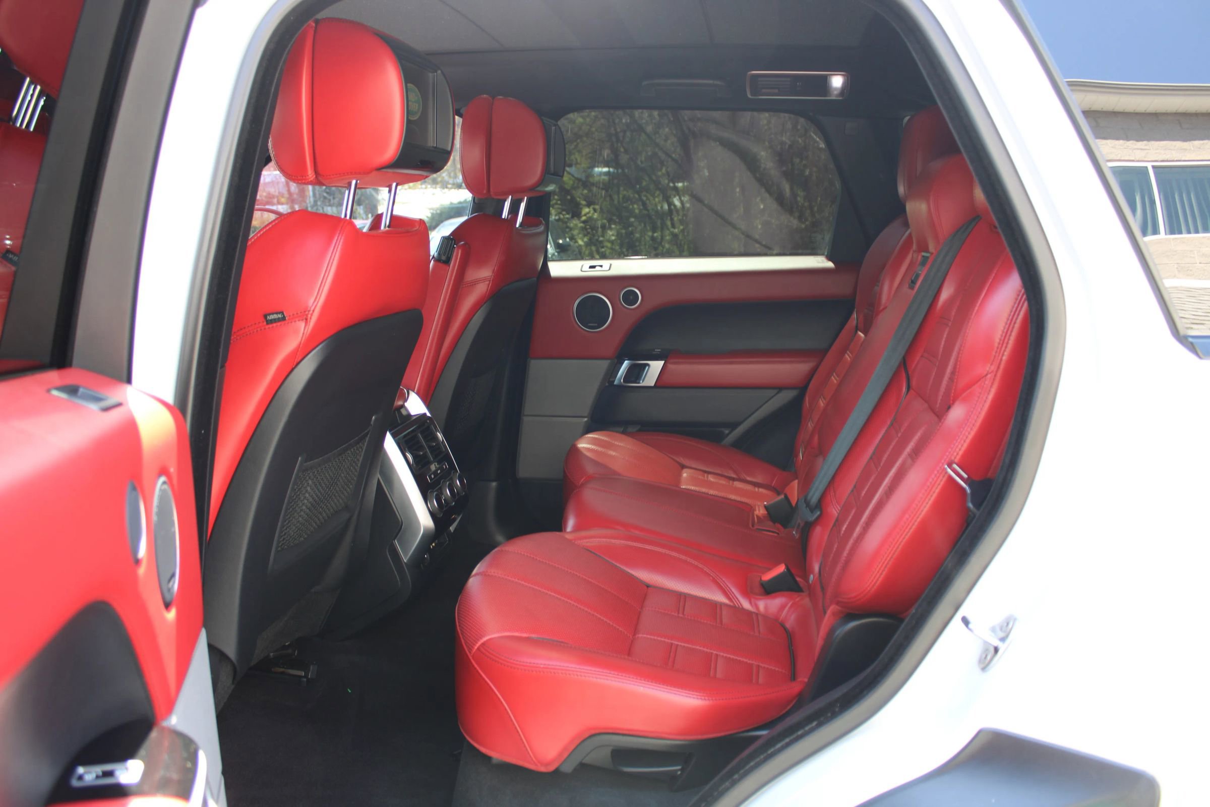 Used 2015 Land Rover Range Rover Sport Autobiography AWD/4WD image 16