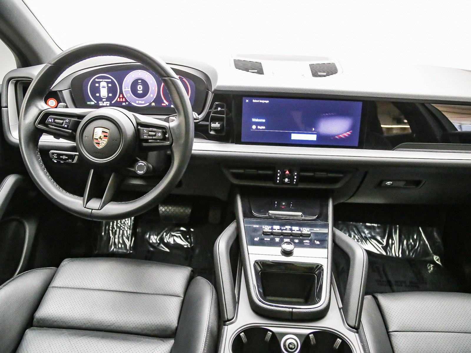 Certified 2024 Porsche Cayenne AWD/4WD image 16