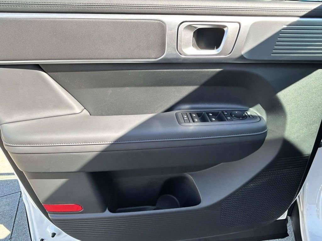 New 2027 Hyundai Santa Fe SEL FWD image 15