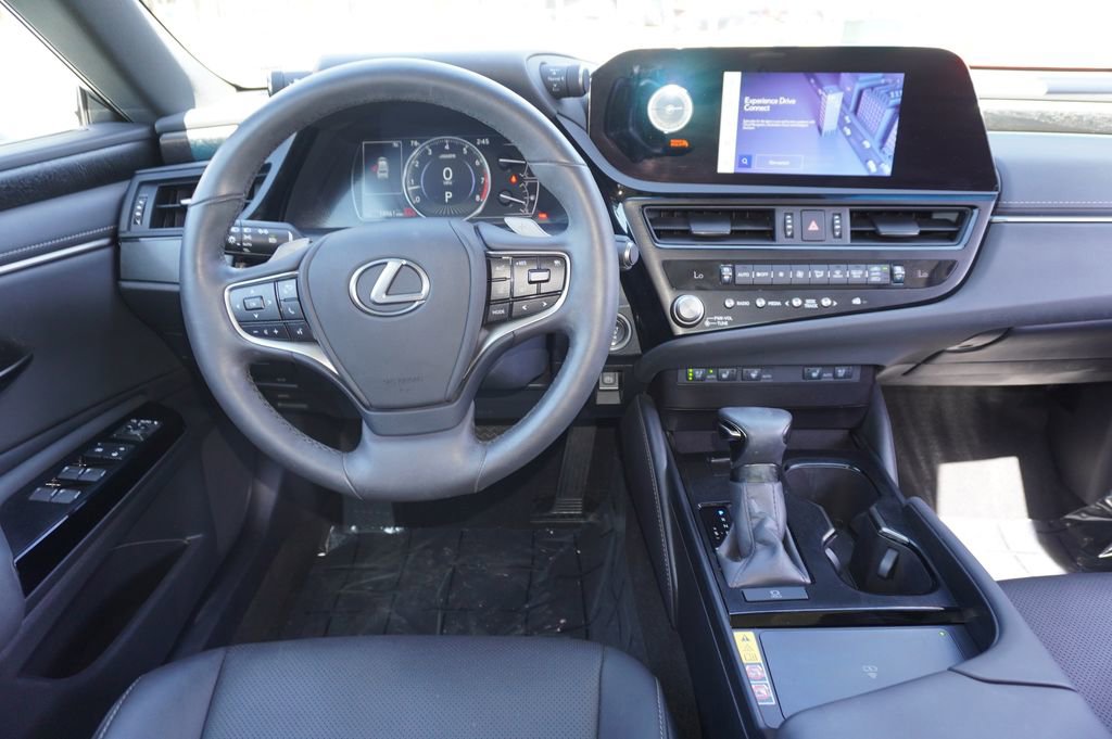 Used 2024 Lexus ES 350 w/ Premium Package FWD image 10