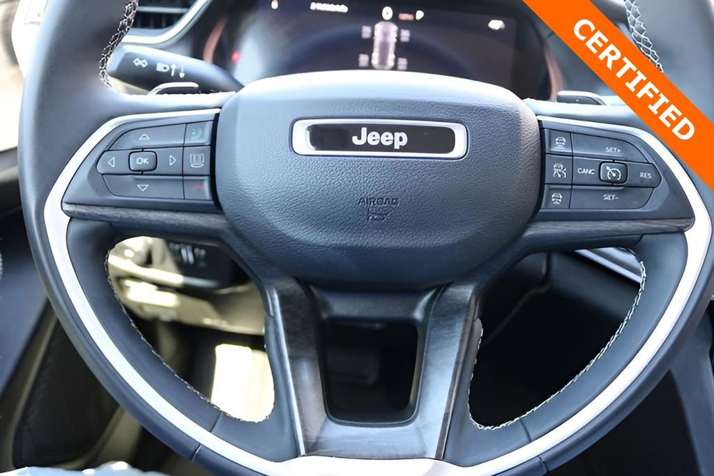 Used 2024 Jeep Grand Cherokee Limited image 21