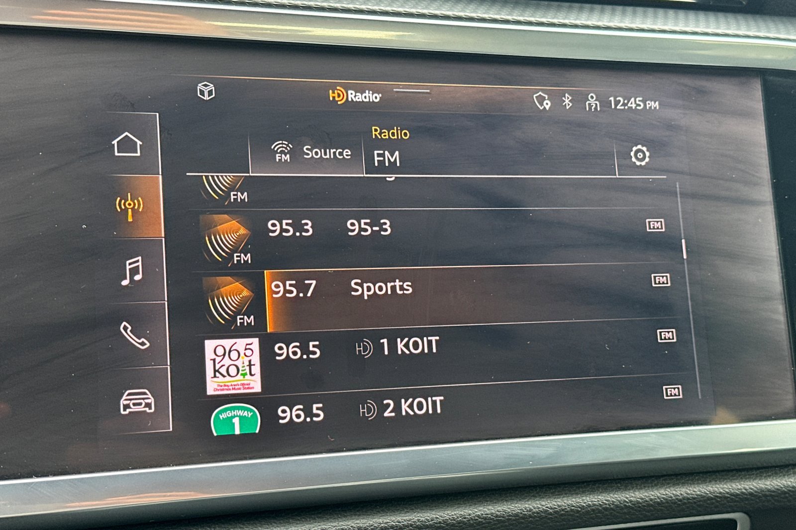 Used 2022 Audi Q3 2.0T Premium Plus w/ Premium Plus Package image 22