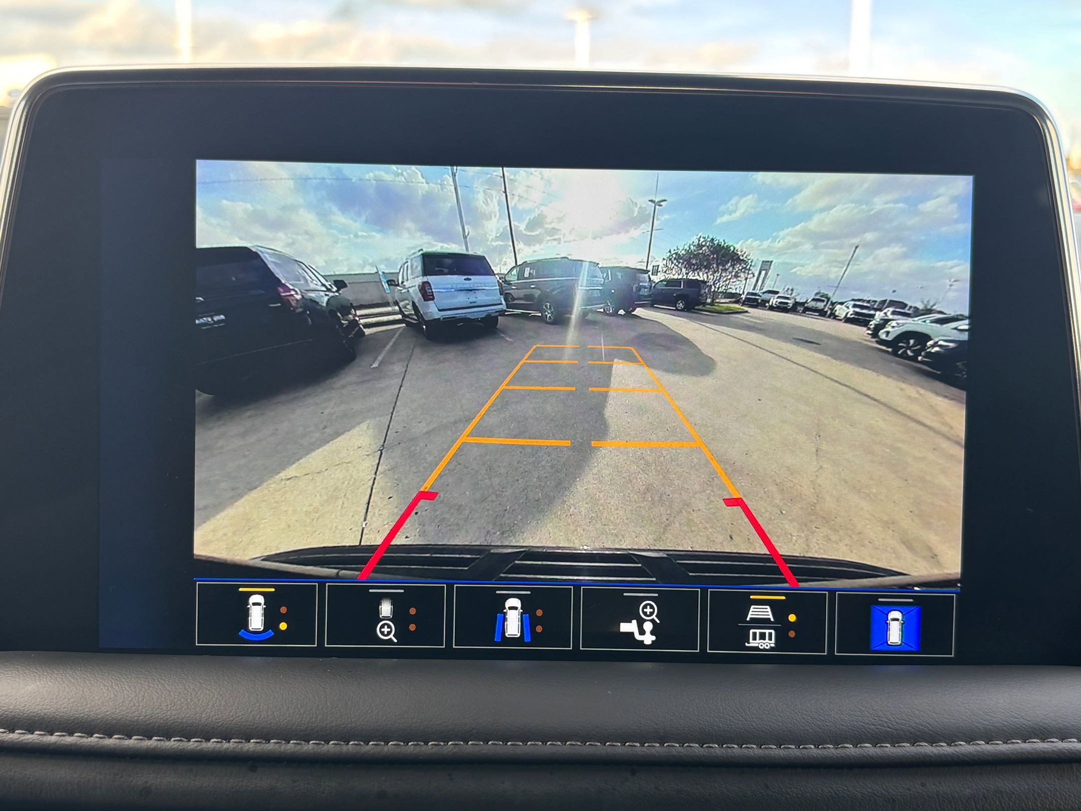 Used 2023 Chevrolet Tahoe Z71 w/ Off-Road Capability Package image 25