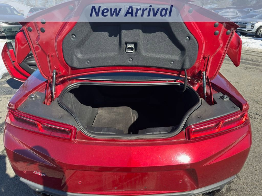 Used 2017 Chevrolet Camaro SS image 9