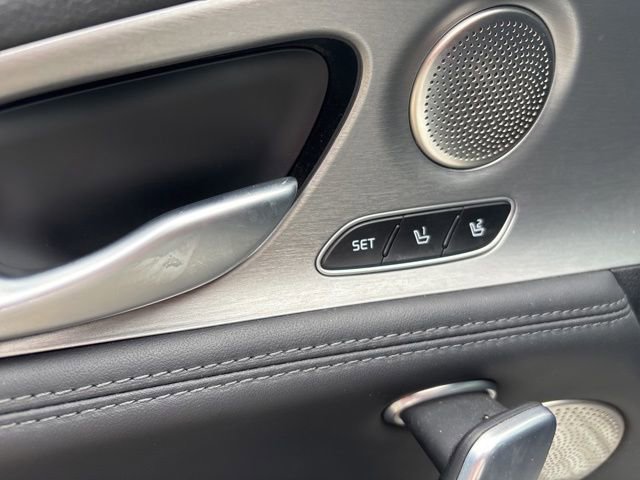 Used 2018 Kia Stinger GT2 AWD/4WD image 26