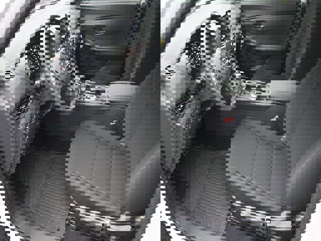 Used 2025 Nissan Sentra S image 14