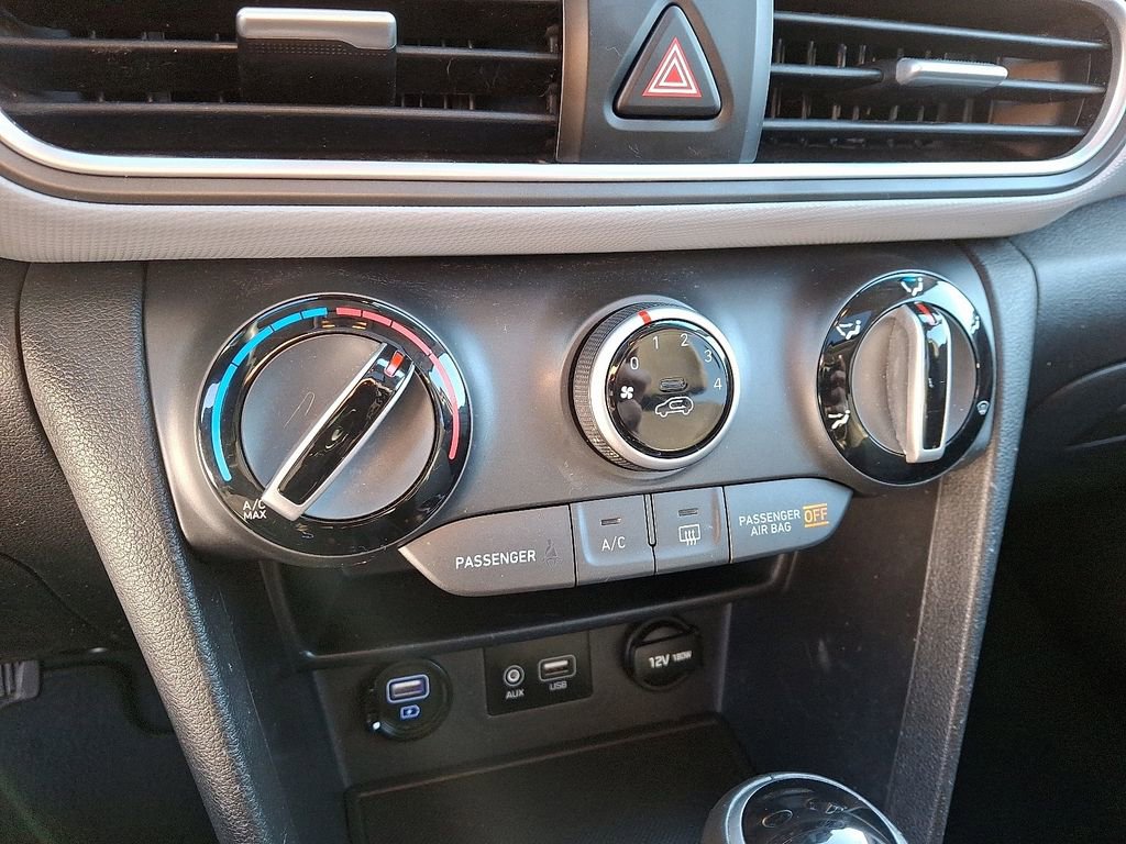 Used 2019 Hyundai Kona SEL w/ SEL Tech Package 02 image 16