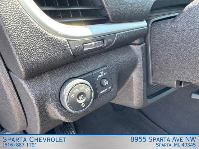 Used 2017 Chevrolet Traverse LT AWD/4WD image 17
