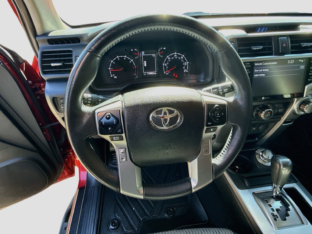 Used 2021 Toyota 4Runner SR5 AWD/4WD image 11
