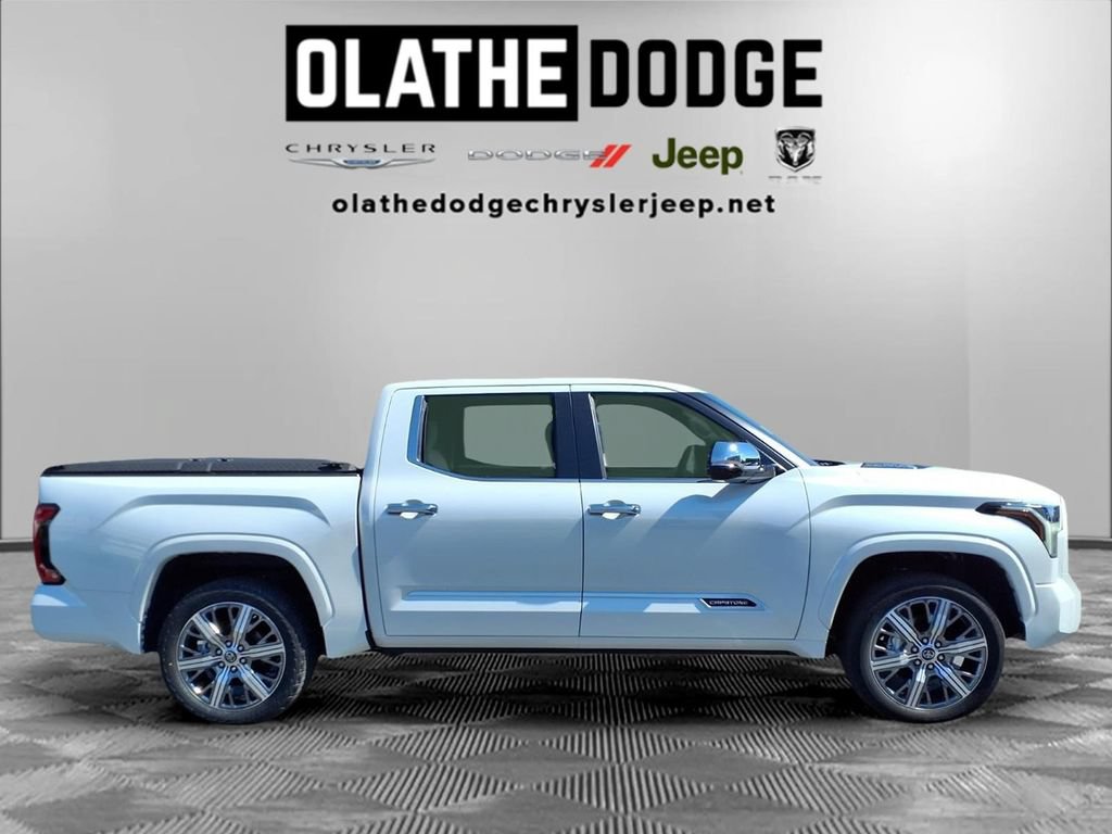 Used 2024 Toyota Tundra Capstone AWD/4WD image 32