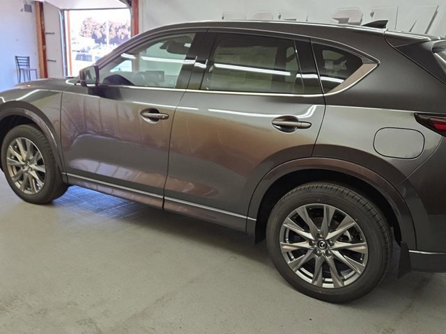 New 2025 MAZDA CX-5 AWD 2.5 S w/ Premium Plus Pkg image 3