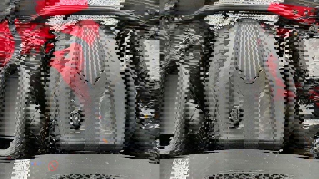 Used 2024 Porsche Macan Base w/ Premium+ Pkg, 21   Whe image 27