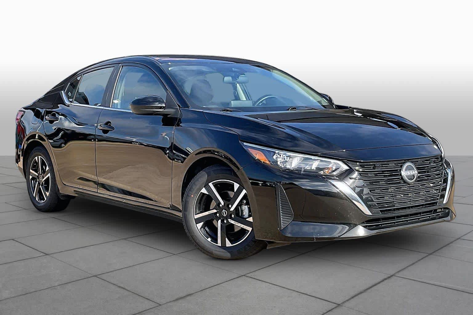 Used 2025 Nissan Sentra SV FWD image 3