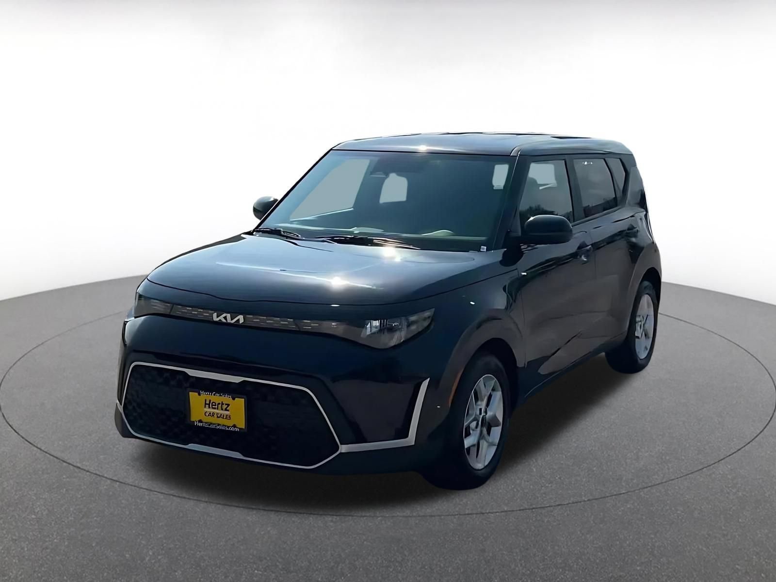 Used 2025 Kia Soul LX w/ LX Technology Package FWD image 7