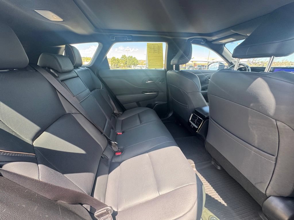 Used 2025 Toyota Crown Signia AWD/4WD image 19