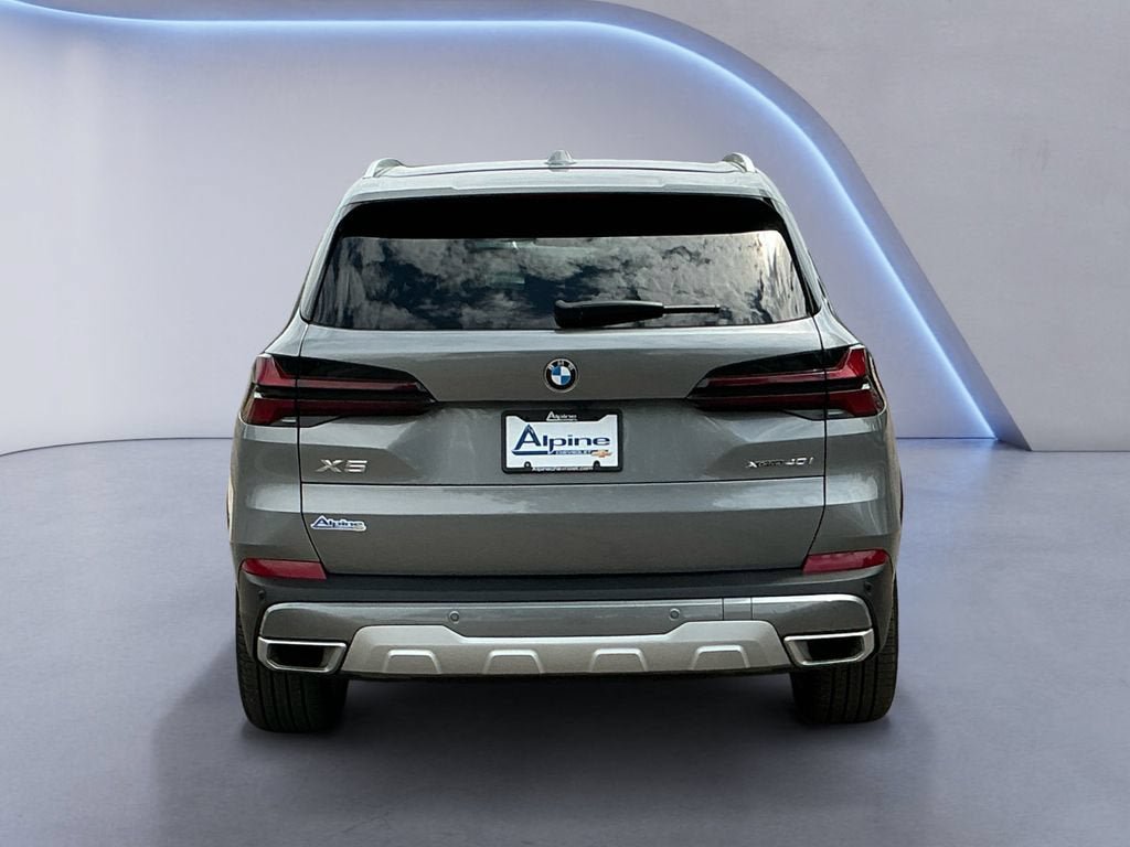 Used 2026 BMW X5 xDrive40i w/ Premium Package AWD/4WD image 4