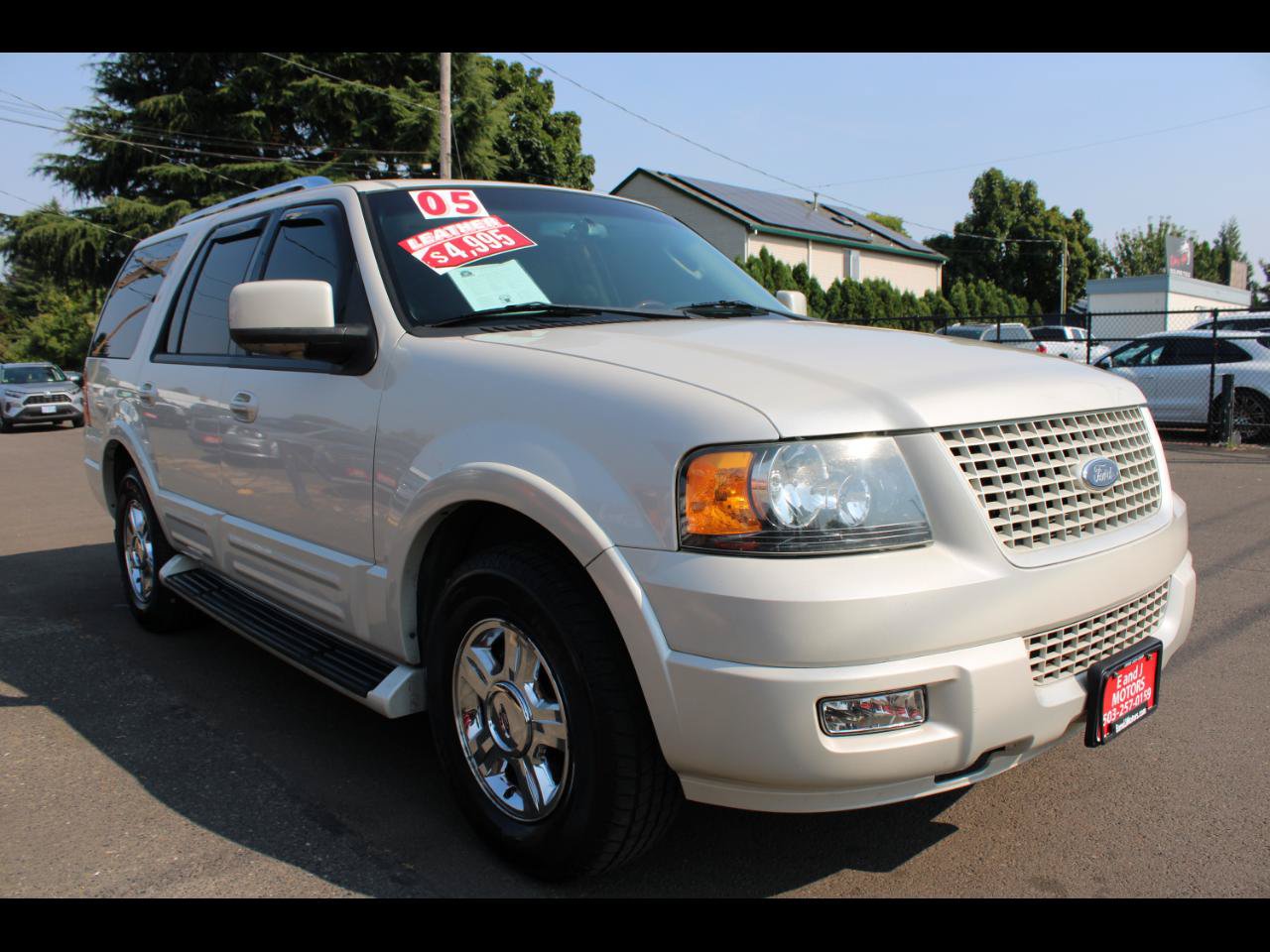 Used 2005 Ford Expedition Limited RWD image 3