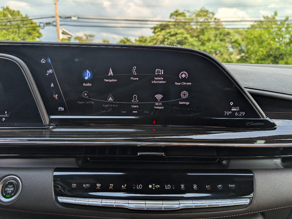 Used 2021 Cadillac Escalade Premium Luxury w/ LPO, Radiant Package AWD/4WD image 31
