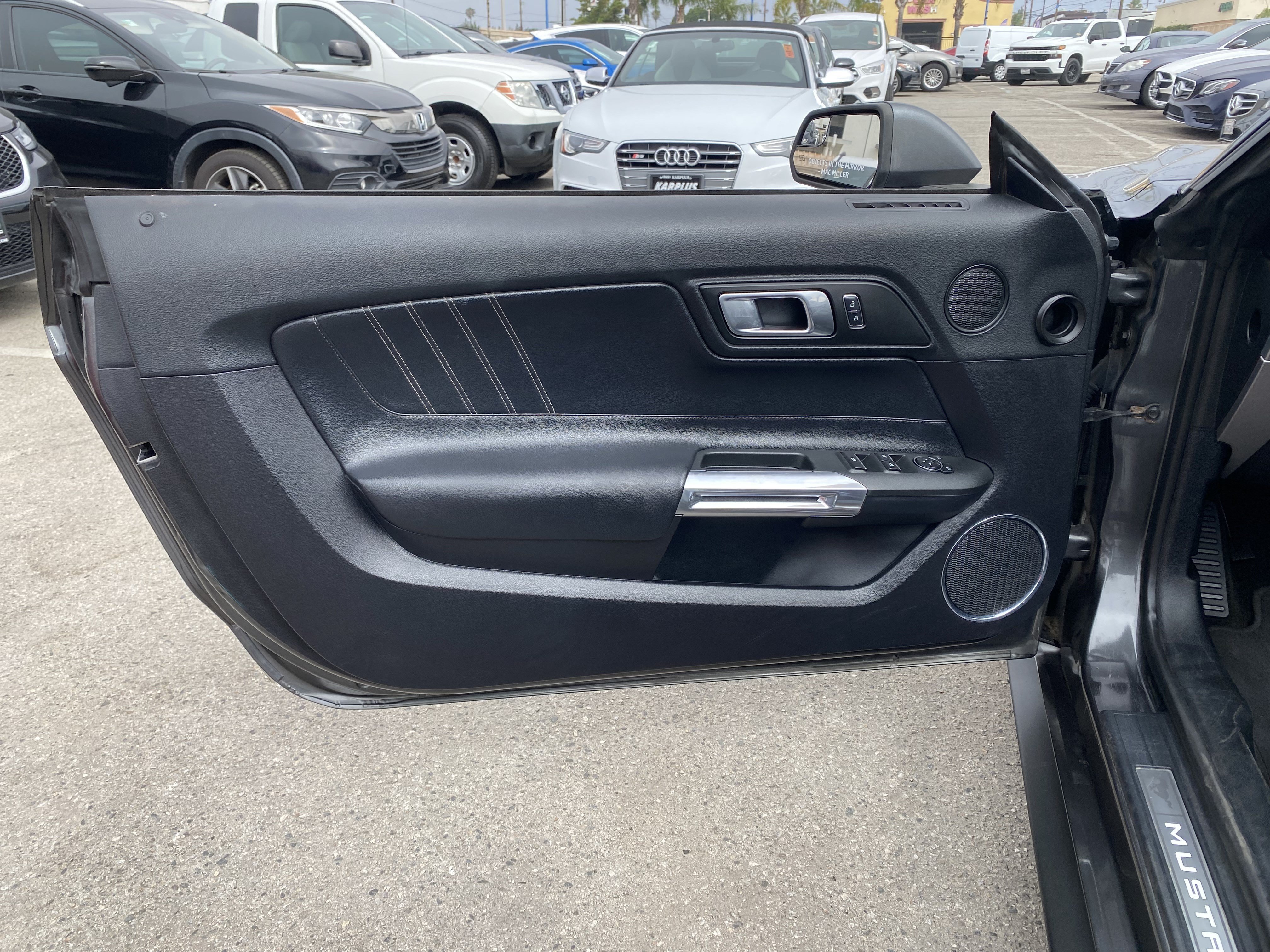 Used 2018 Ford Mustang Premium RWD image 18